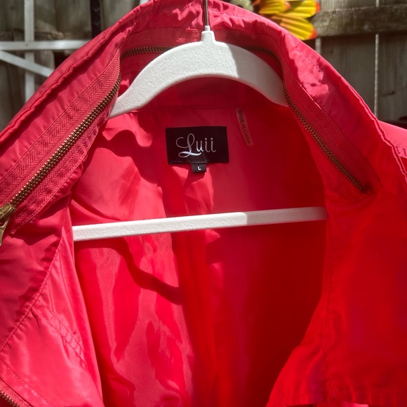 LUiI RAIN Coat Beautiful salmon/coral in color size large - Picture 14 of 15